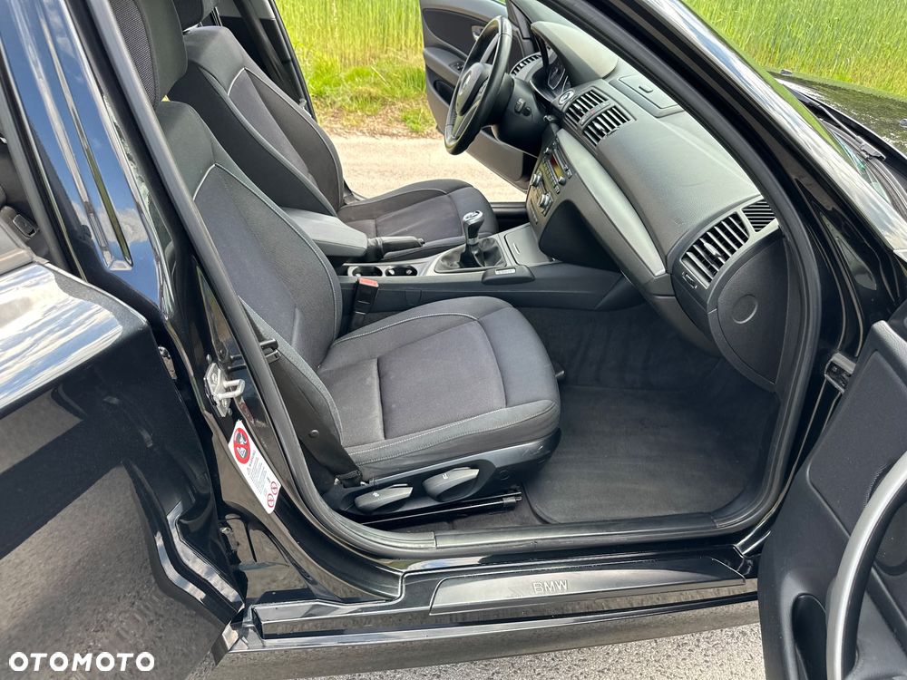 BMW Seria 1 - 32