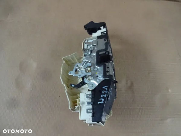 MERCEDES W221 ZAMEK DRZWI TYŁ PRAWY