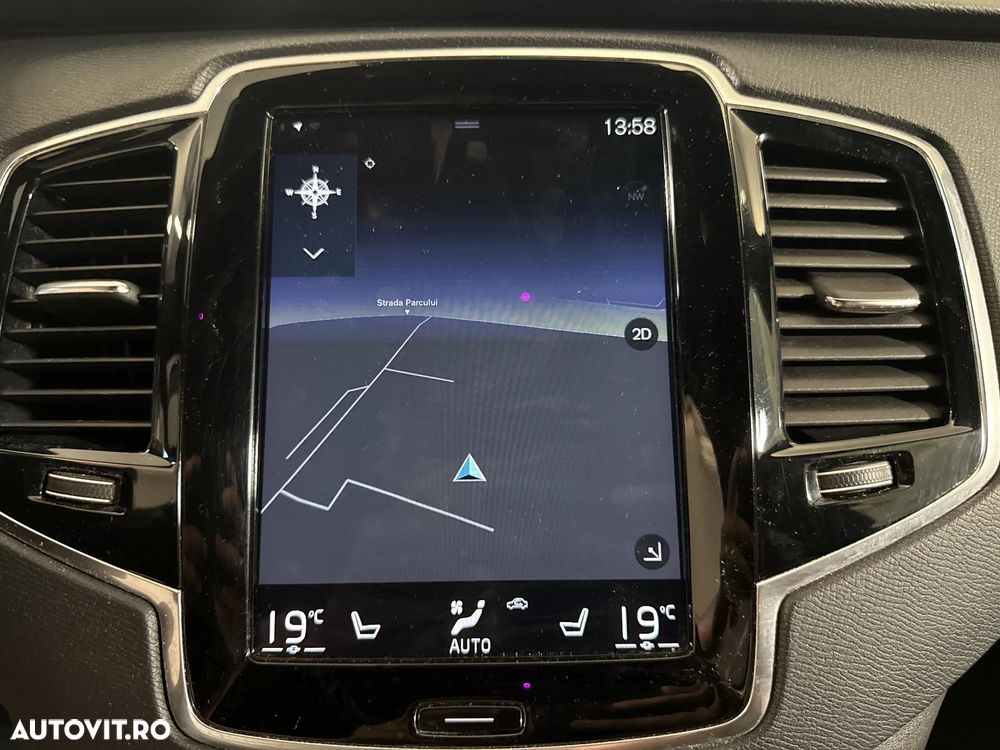 Volvo XC 90 - 22