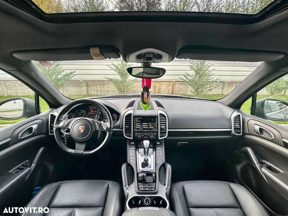 Porsche Cayenne 3.0TD TipTronic - 6