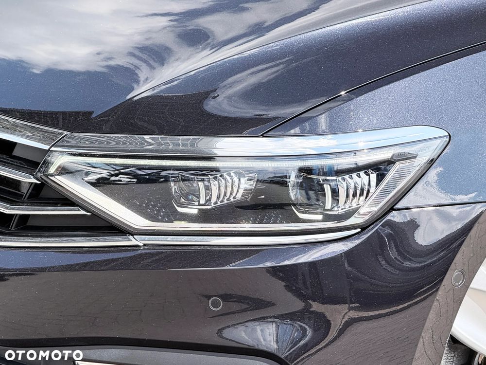 Volkswagen Passat Variant 2.0 TSI Elegance DSG - 10