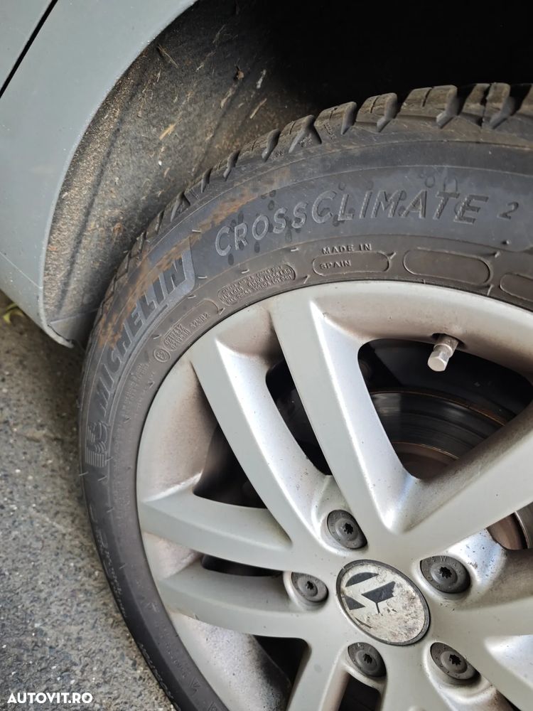 Volkswagen Golf 1.4 TSI Highline - 9