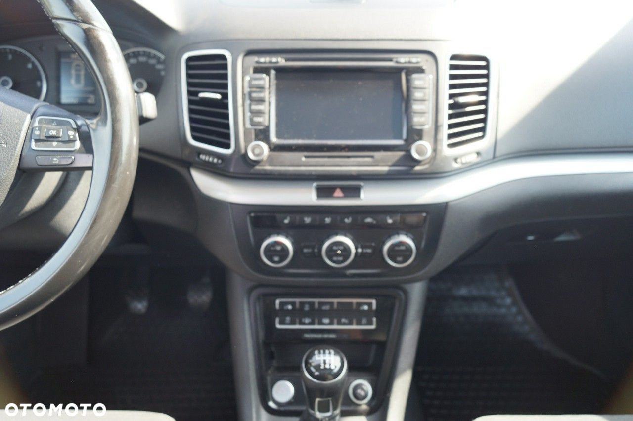 Volkswagen Sharan - 20