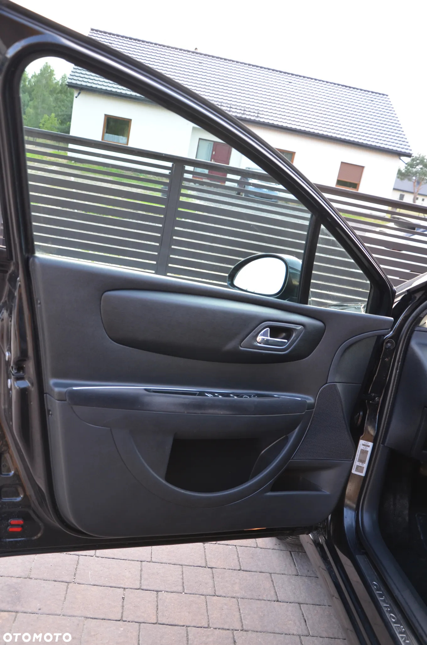 Citroën C4 1.6 16V Exclusive - 9