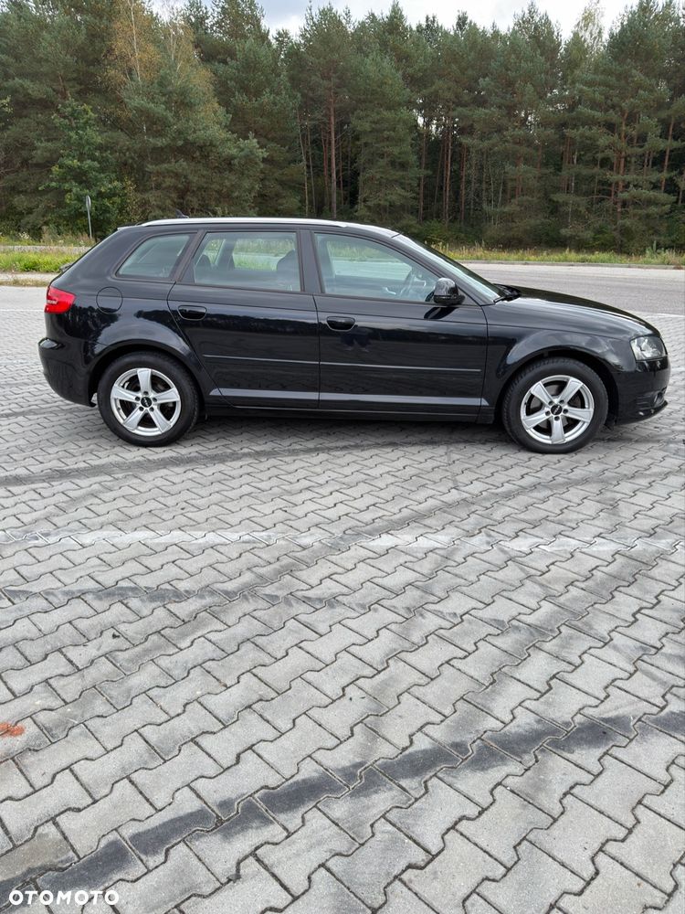 Audi A3 Sportback 2.0 TDI DPF Ambiente - 9