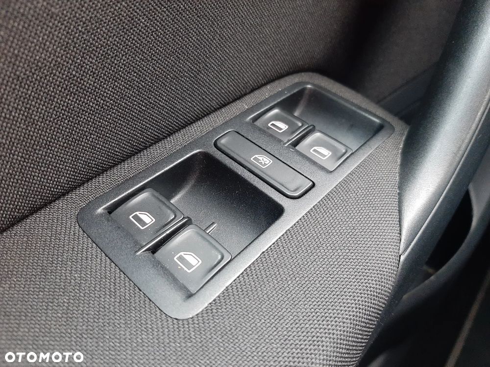 Volkswagen Polo 1.2 TSI Blue Motion Technology Allstar - 25