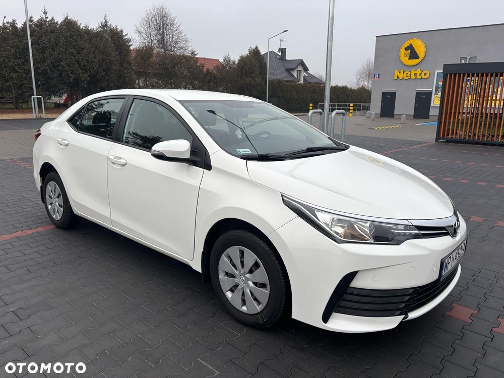 Toyota Corolla - 6