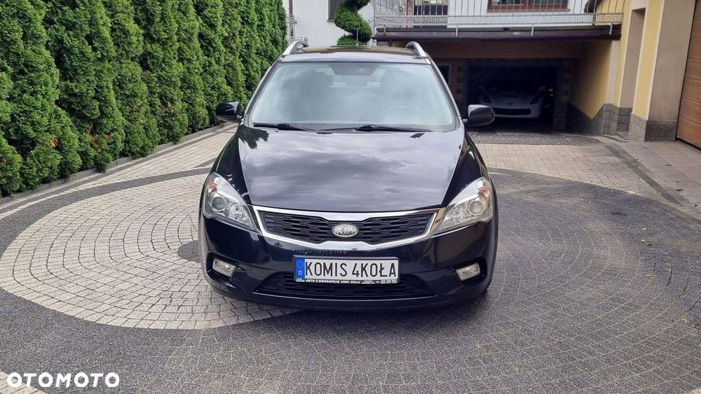 Kia Ceed - 9