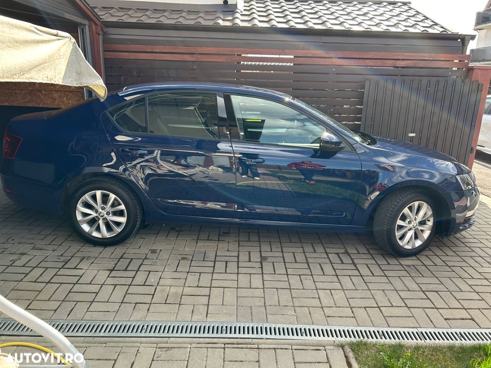 Skoda Octavia 1.6 TDI Active - 5