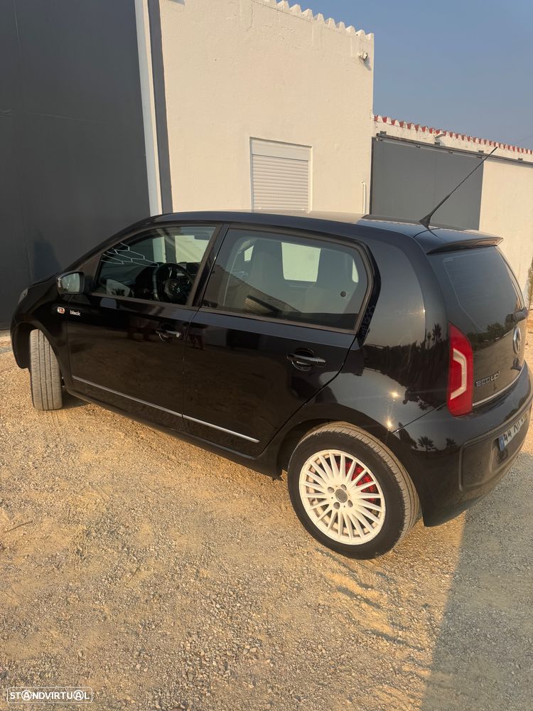 VW Up! black - 6
