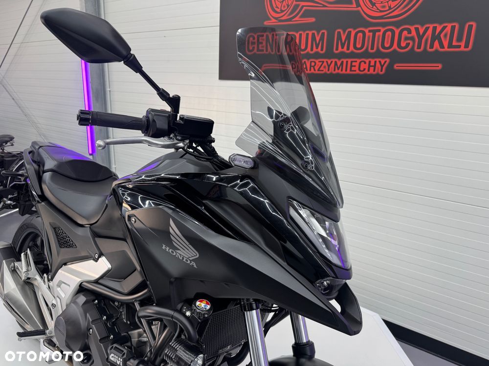 Honda NC - 23