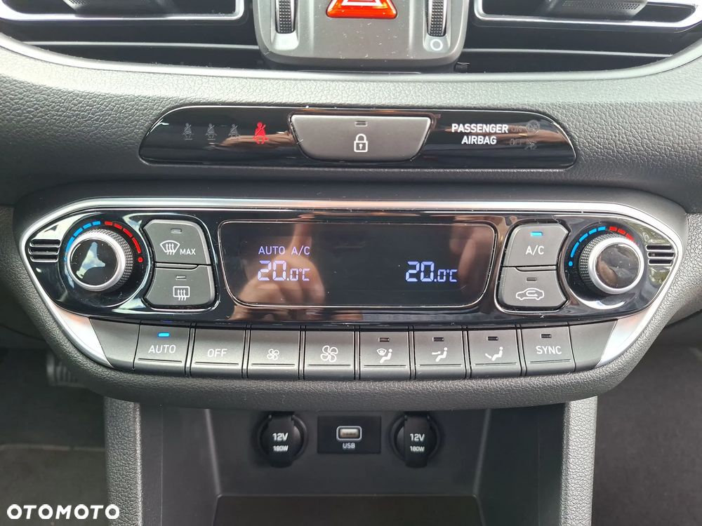 Hyundai i30 1.5 T-GDI 48V Smart DCT - 21