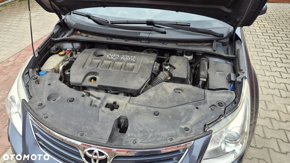 Toyota Avensis - 27