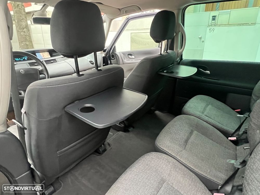 Renault Espace 2.0 dCi SE Travel 7L - 31
