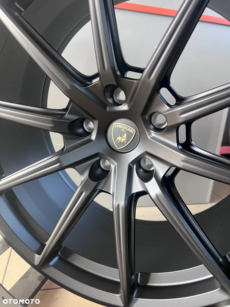 Oryginalne Felgi Lamborghini URUS 21'' Black Matt - 3
