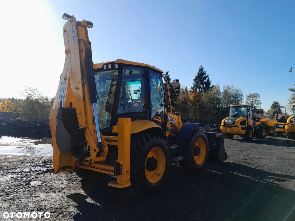 JCB JCB 4CX AEC  2022r - 7