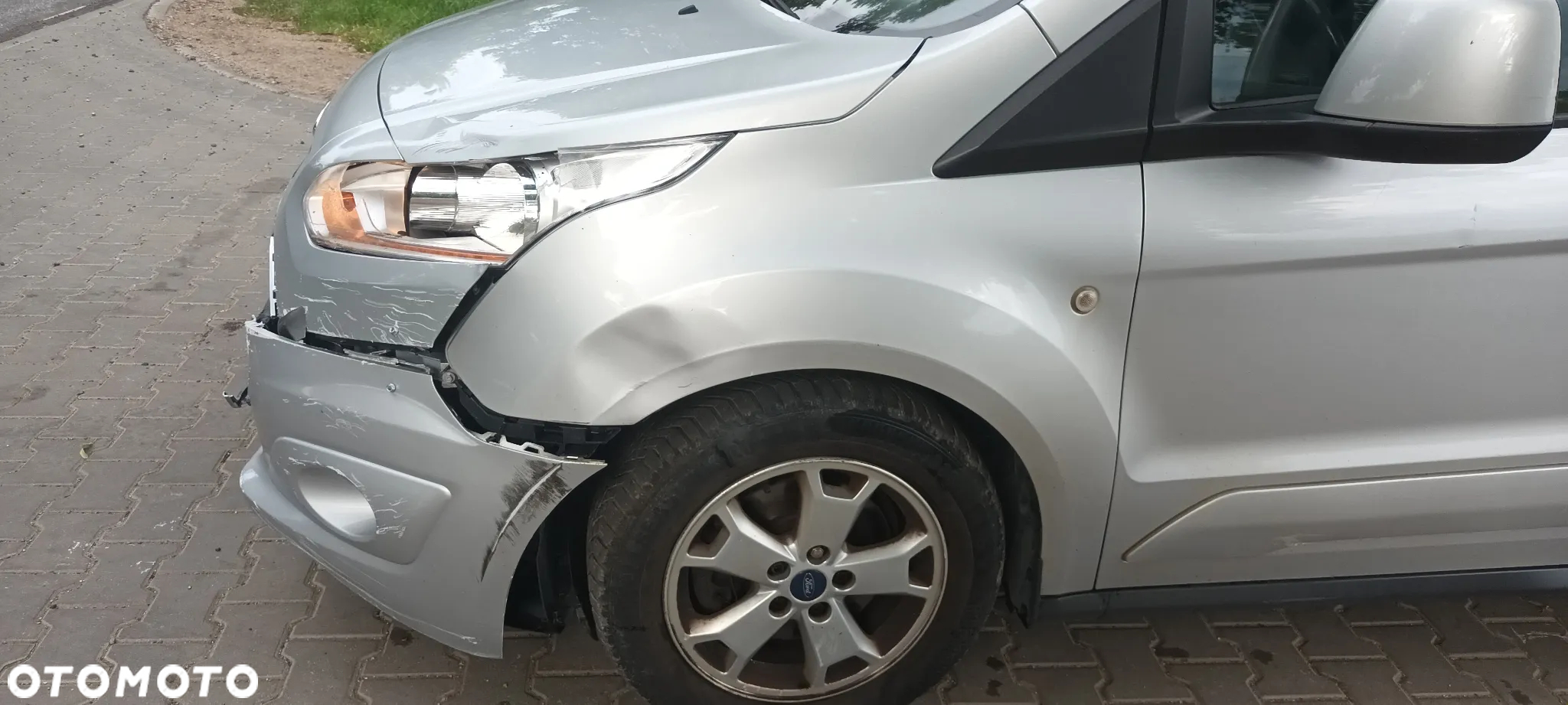 Ford Tourneo Connect Grand - 8