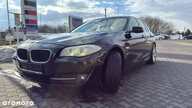 BMW Seria 5 520d Luxury Line - 3