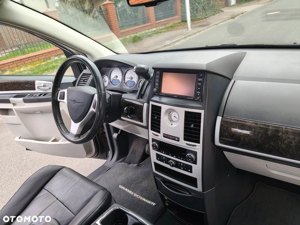 Chrysler Grand Voyager 3.8 Automatik Limited - 22