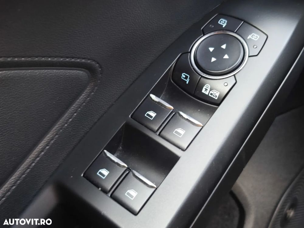 Ford Focus 1.5 Ecoboost ST-Line - 26