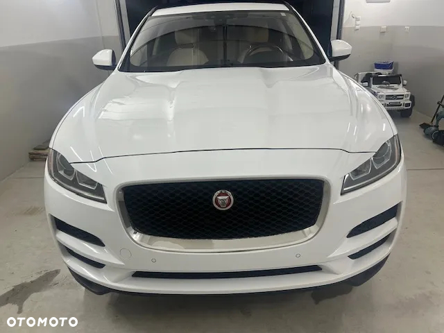 Jaguar F-Pace - 2