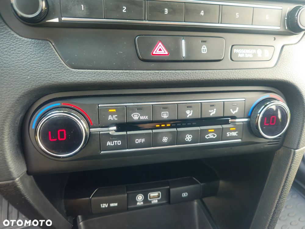 Kia Ceed 1.0 T-GDI 120 OPF Vision - 33
