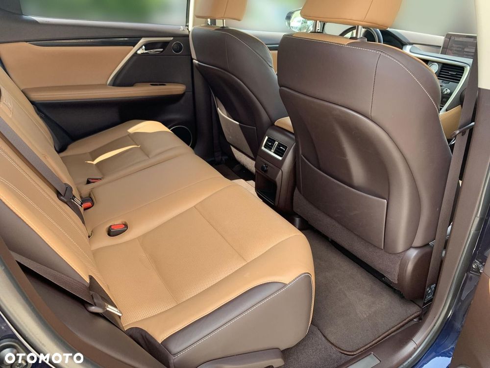 Lexus RX - 10