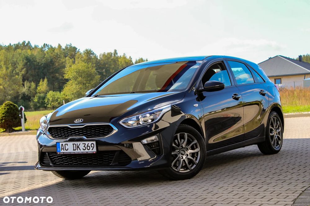 Kia Ceed 1.4 CVVT Dream-Team Edition - 4