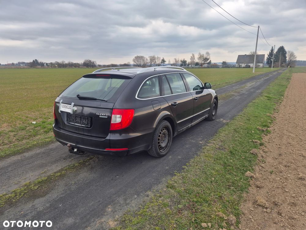 Skoda Superb 1.6 TDI GreenLine - 6
