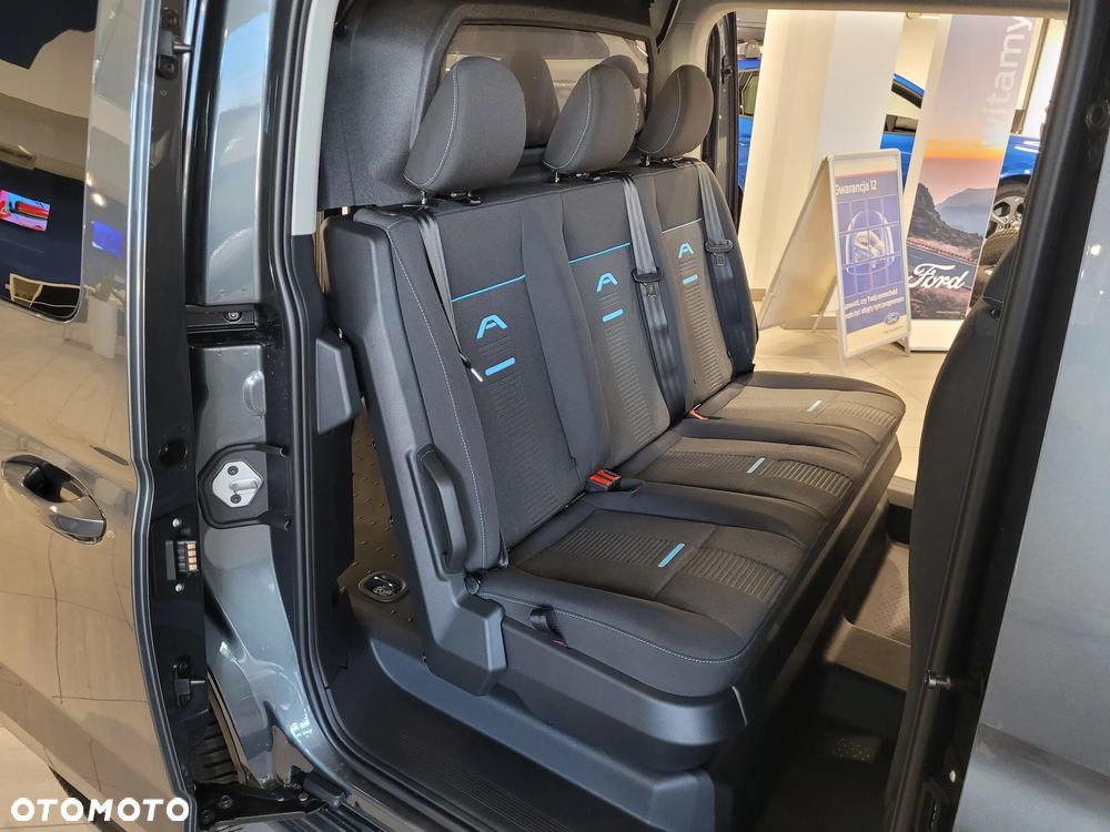 Ford Transit Connect - 15