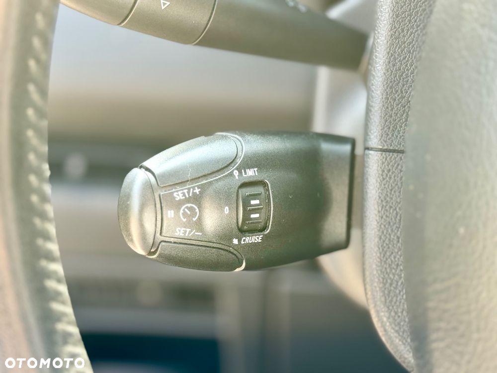 Peugeot 5008 THP 165 EAT6 Stop & Start Allure - 16