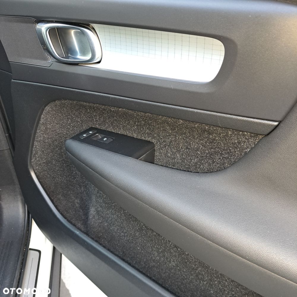 Volvo XC 40 - 8