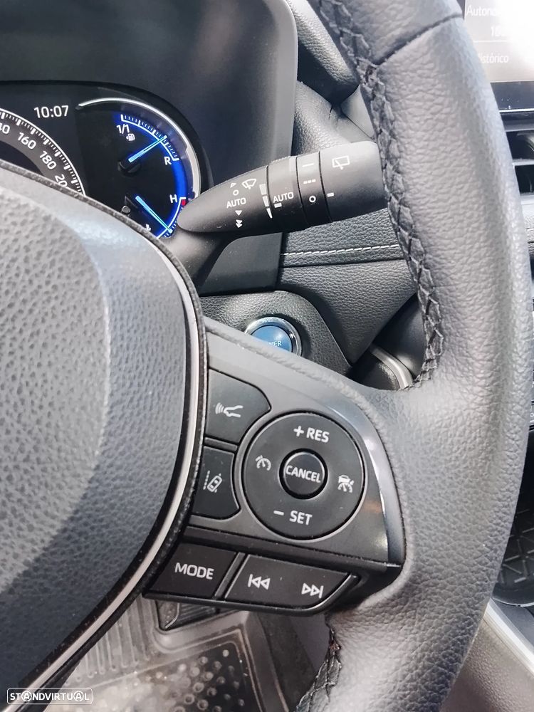 Toyota RAV4 2.5 HDF Comfort - 11