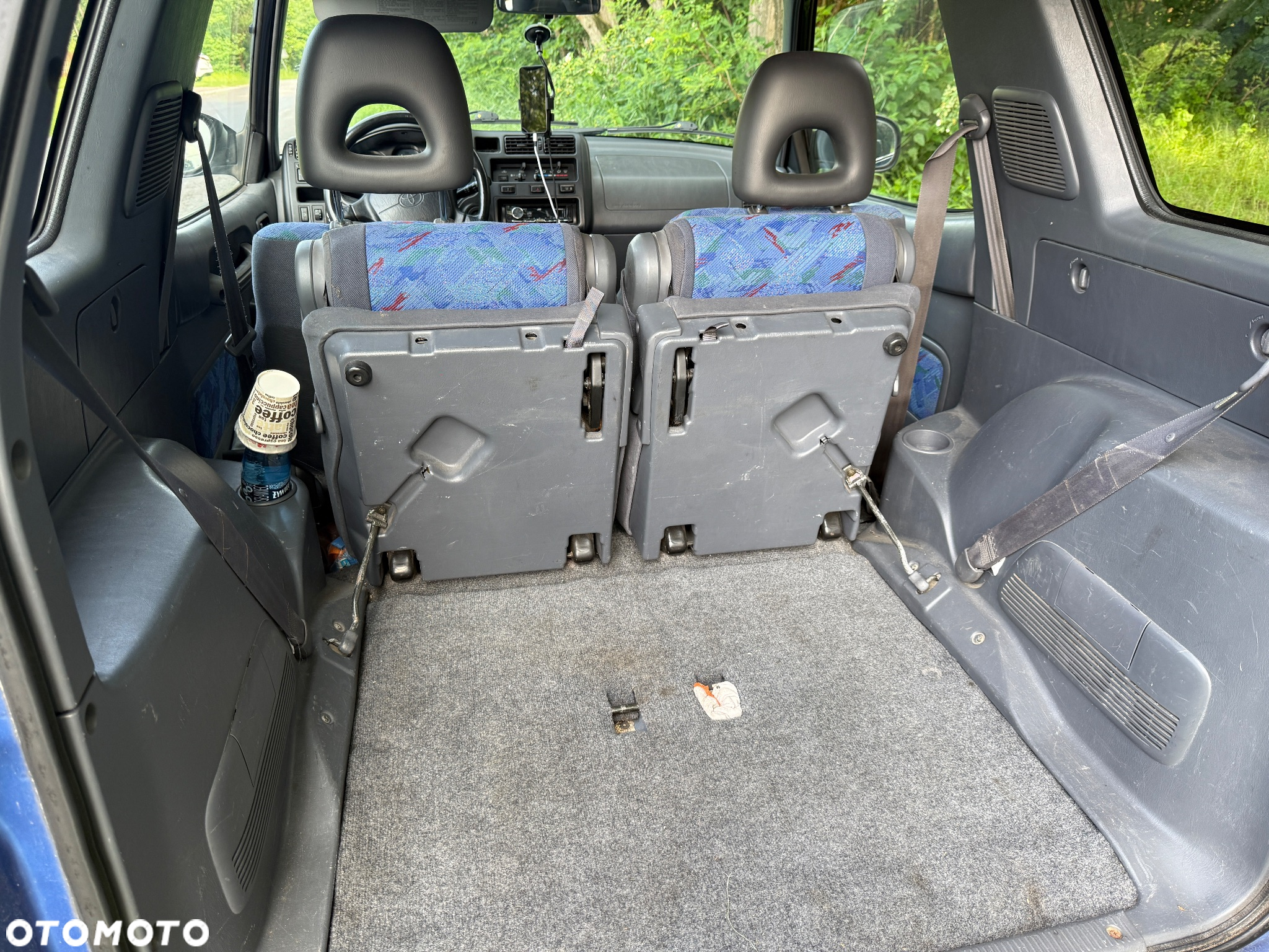 Toyota RAV4 - 10