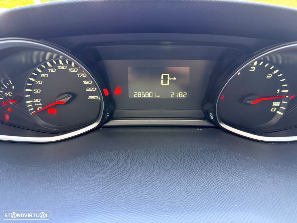 Peugeot 308 SW BlueHDi 120 Stop & Start Active - 43