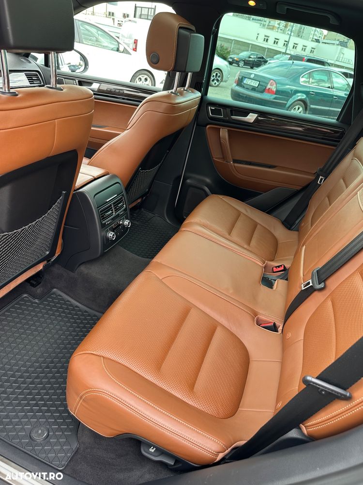 Volkswagen Touareg 3.0 V6 TDI BMT - 12