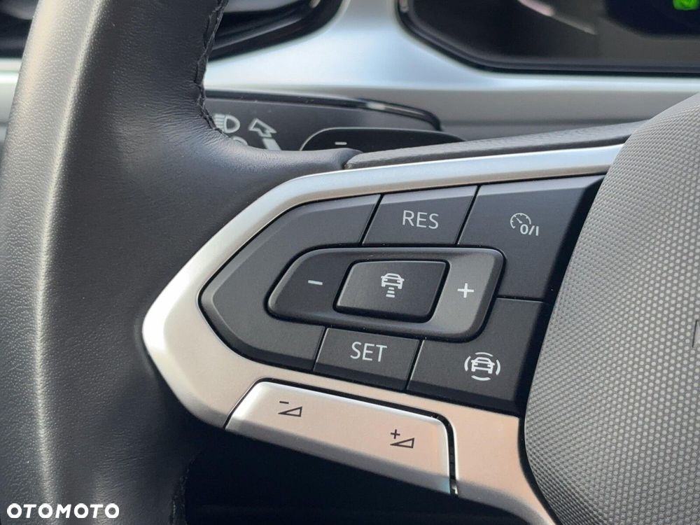 Volkswagen T-Roc 1.5 TSI Life DSG - 21