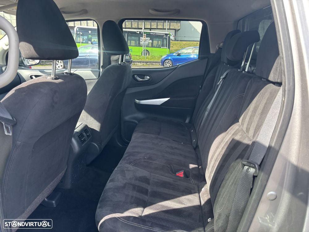 Nissan Navara DC 4x4 EU6 S&S Tekna - 9