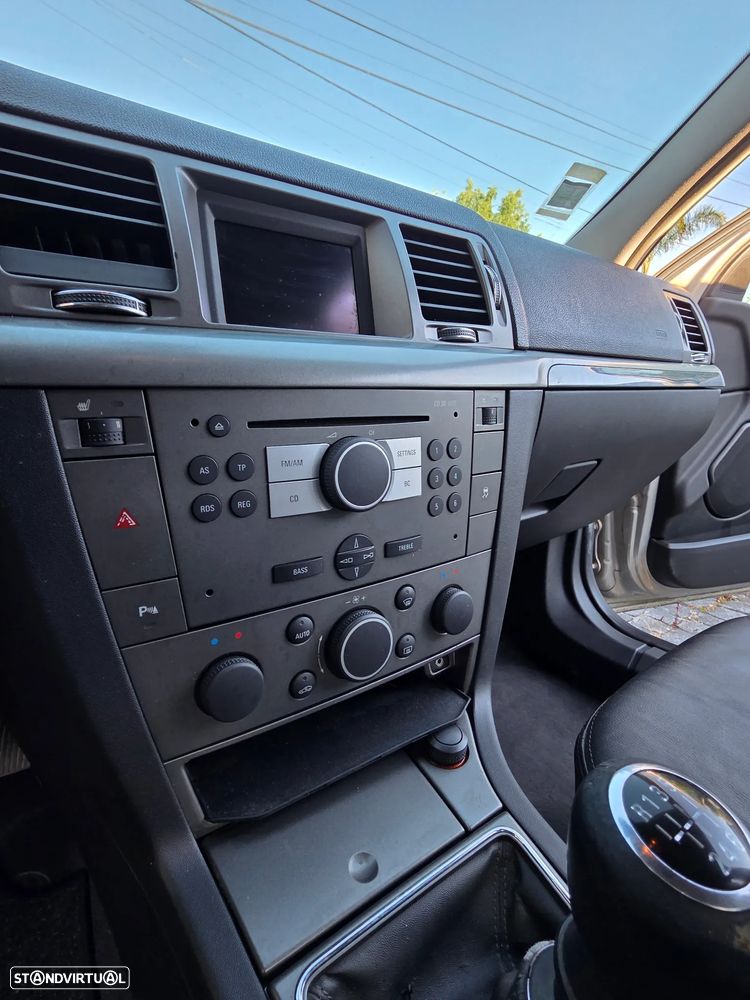 Opel Vectra 1.9 CDTi Executive - 11