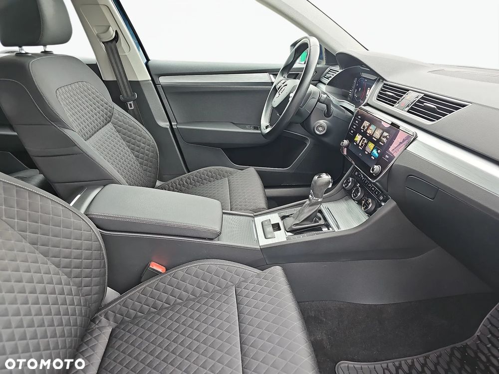 Skoda Superb 2.0 TDI SCR Ambition DSG - 10