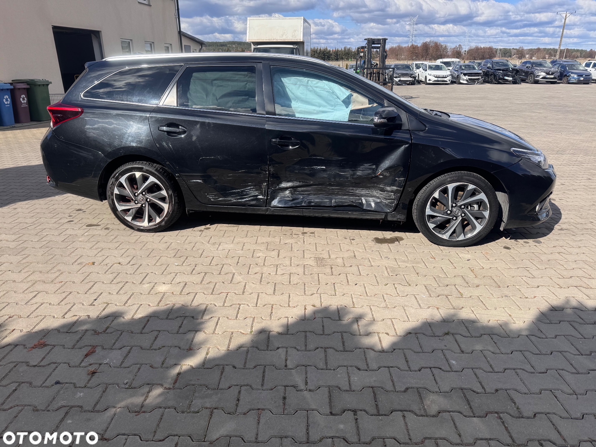 Toyota Auris 1.8 VVT-i Hybrid Automatik Life - 12