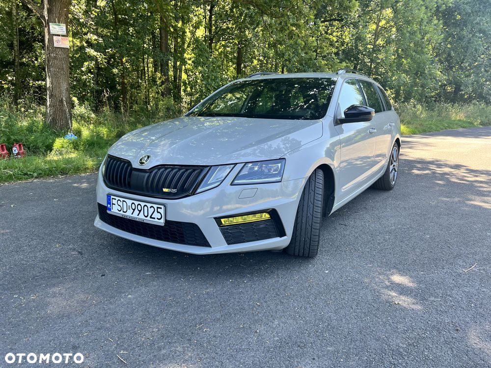 Skoda Octavia 2.0 TDI RS DSG - 2