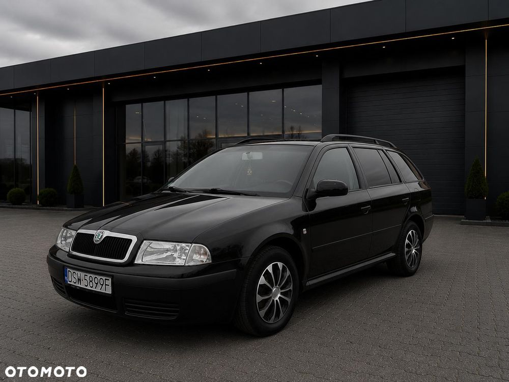 Skoda Octavia 1.6 Tour - 1