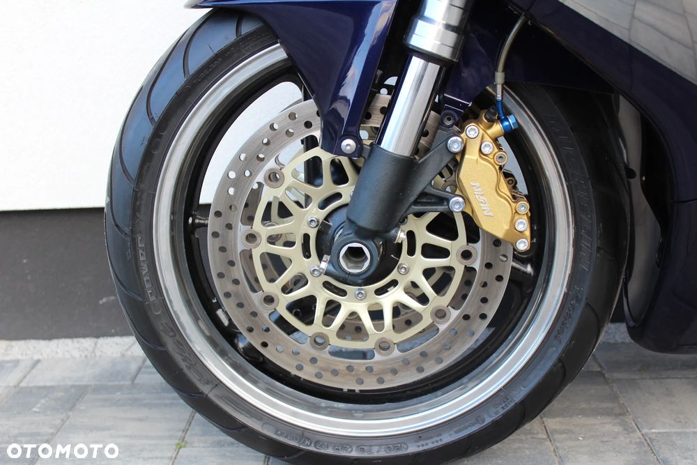 Honda CBR - 17