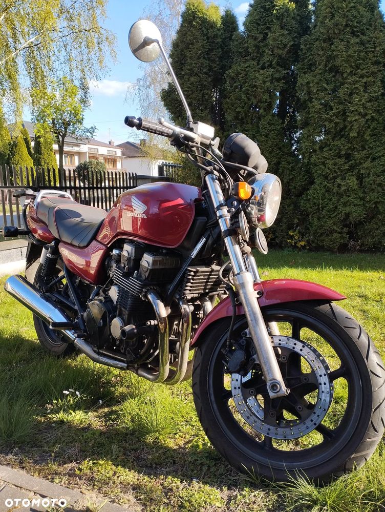 Honda CB - 1