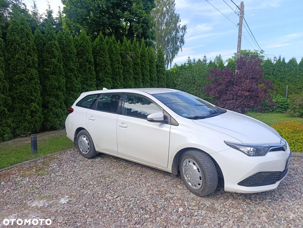 Toyota Auris 1.6 Active - 9