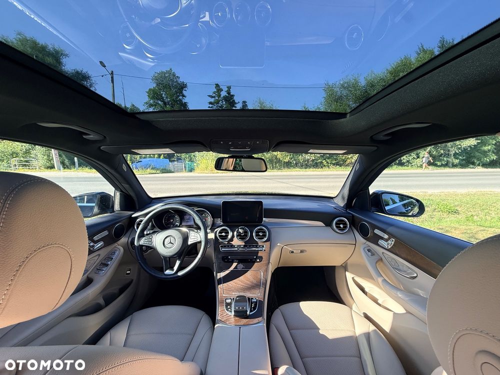 Mercedes-Benz GLC 300 4Matic 9G-TRONIC AMG Line - 7