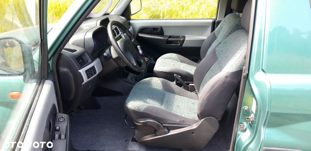 Mitsubishi Pajero Pinin 1.8 - 9