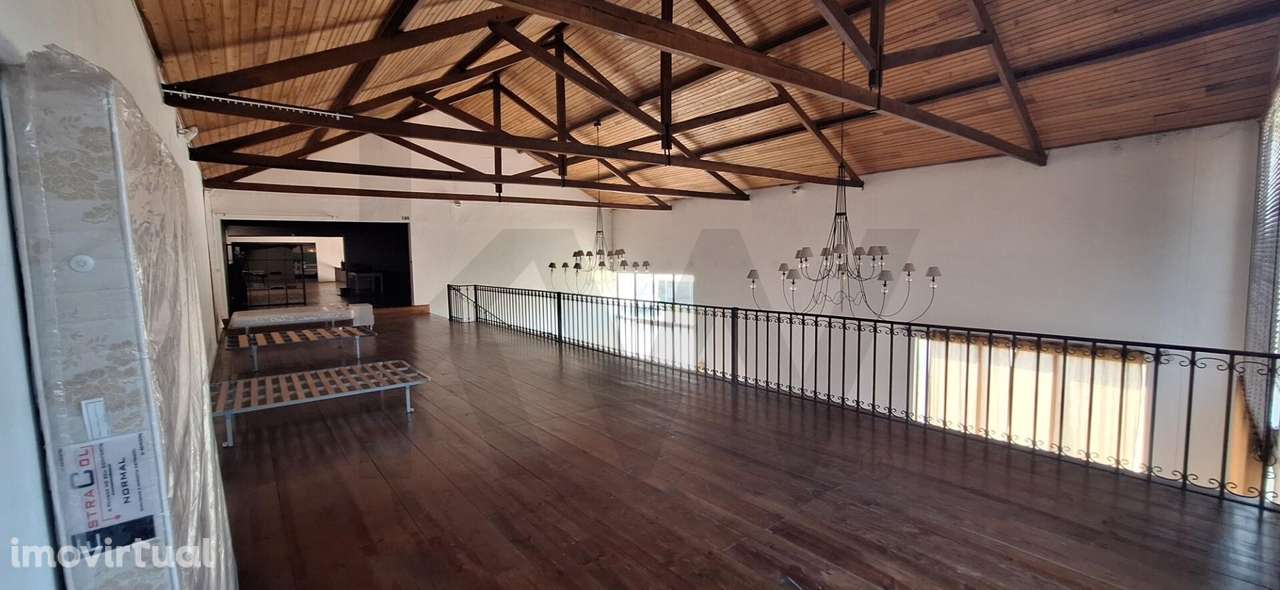 Armazéns com moradia em Alcobaça para investimento - Grande imagem: 2/38