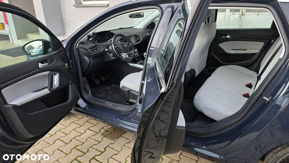 Peugeot 308 130 e-THP Stop & Start Access - 13